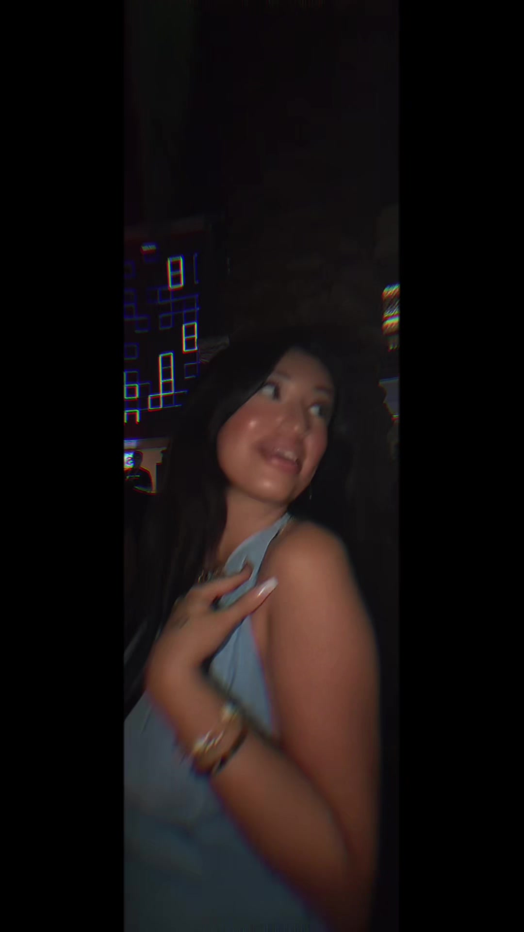 @Defne