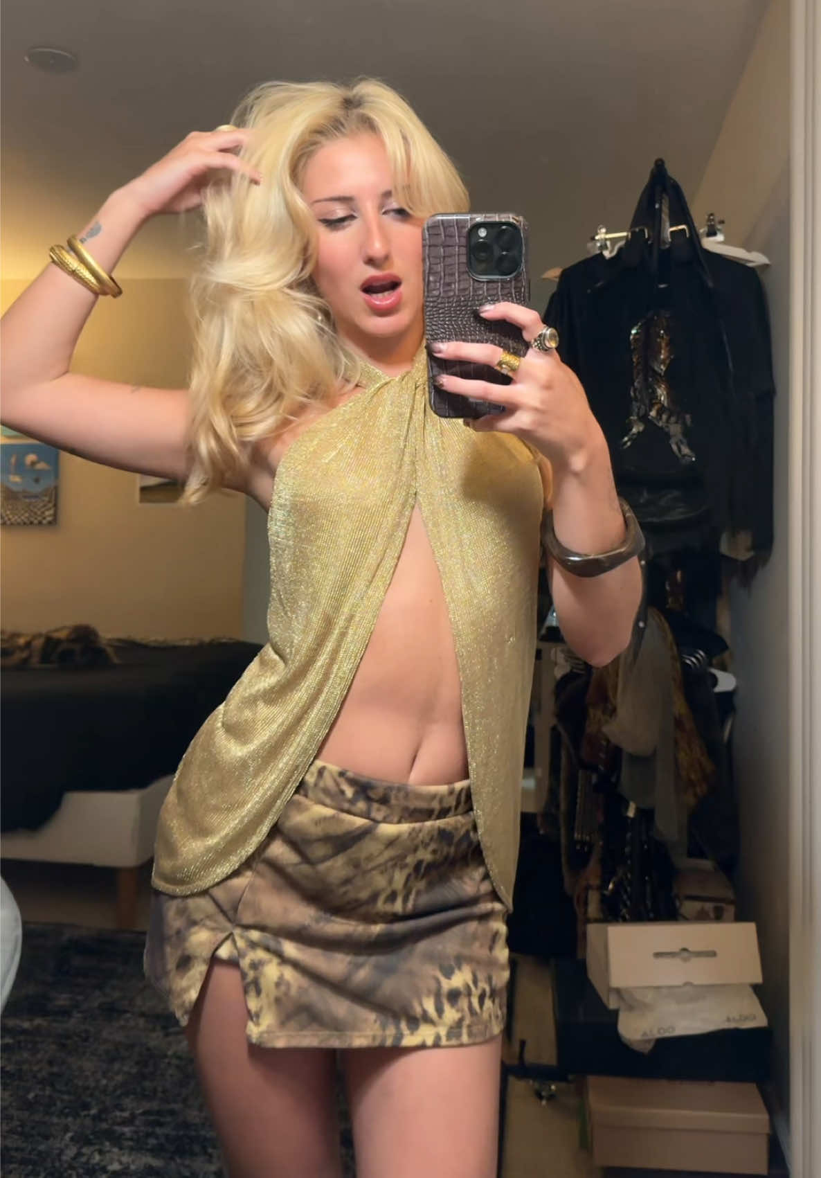@Dominique