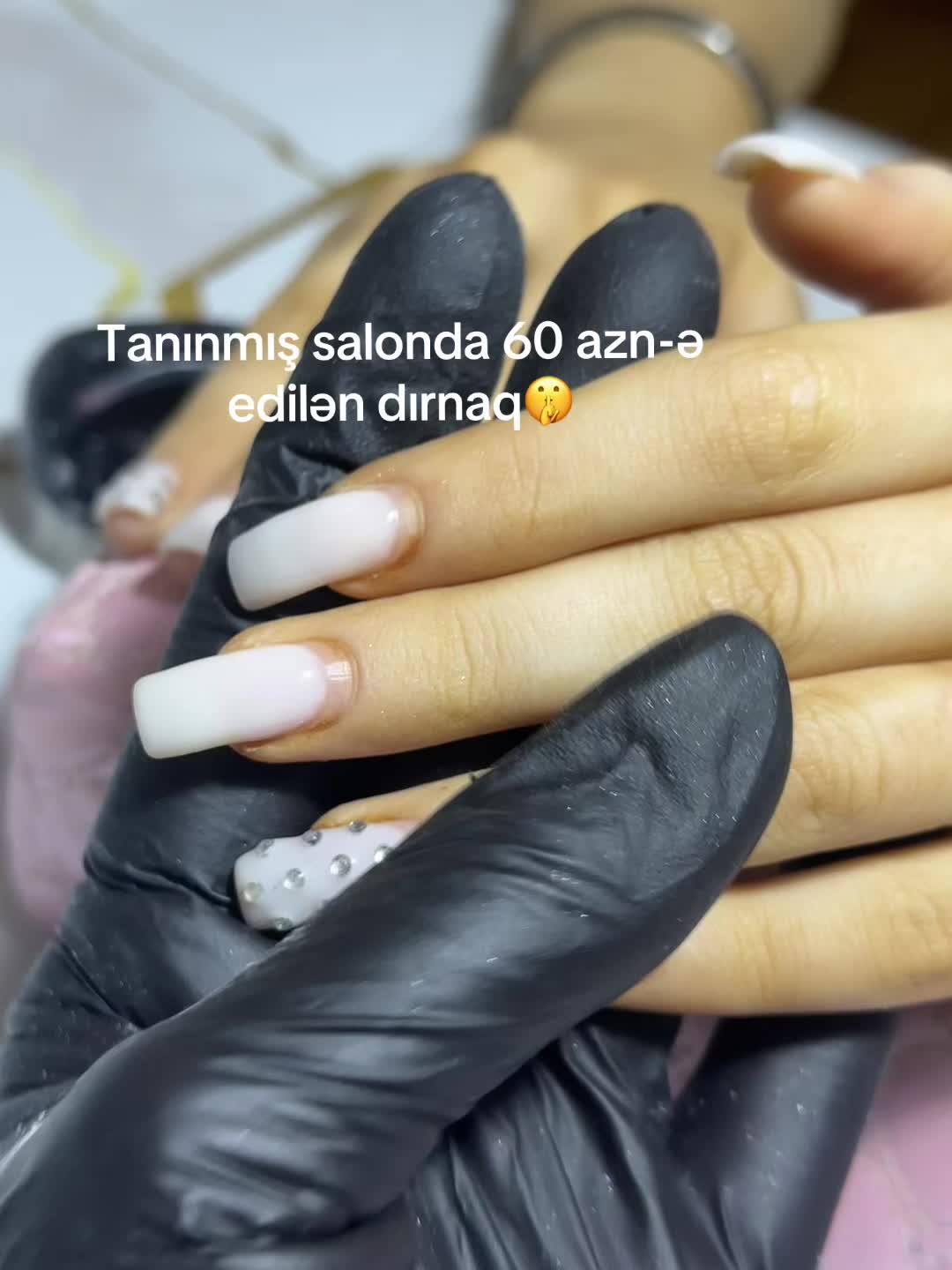 @Roya_la