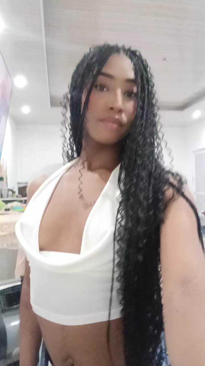 @Ela🌸