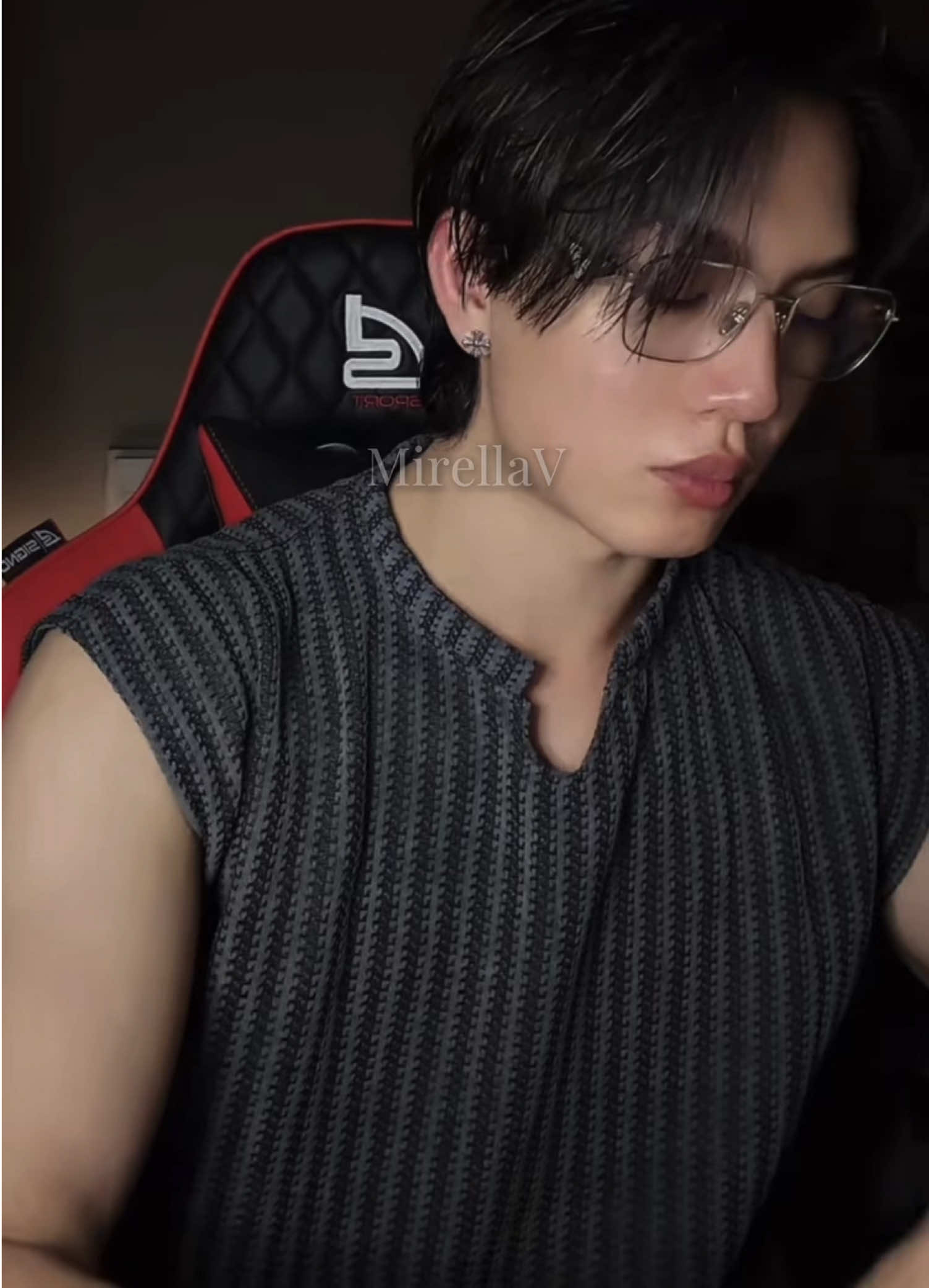 @MirellaV