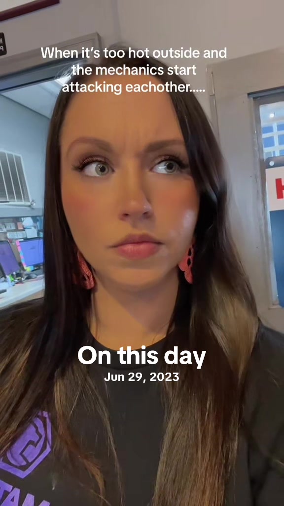 @jleighb700