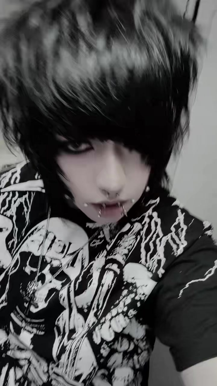 @dogferatu