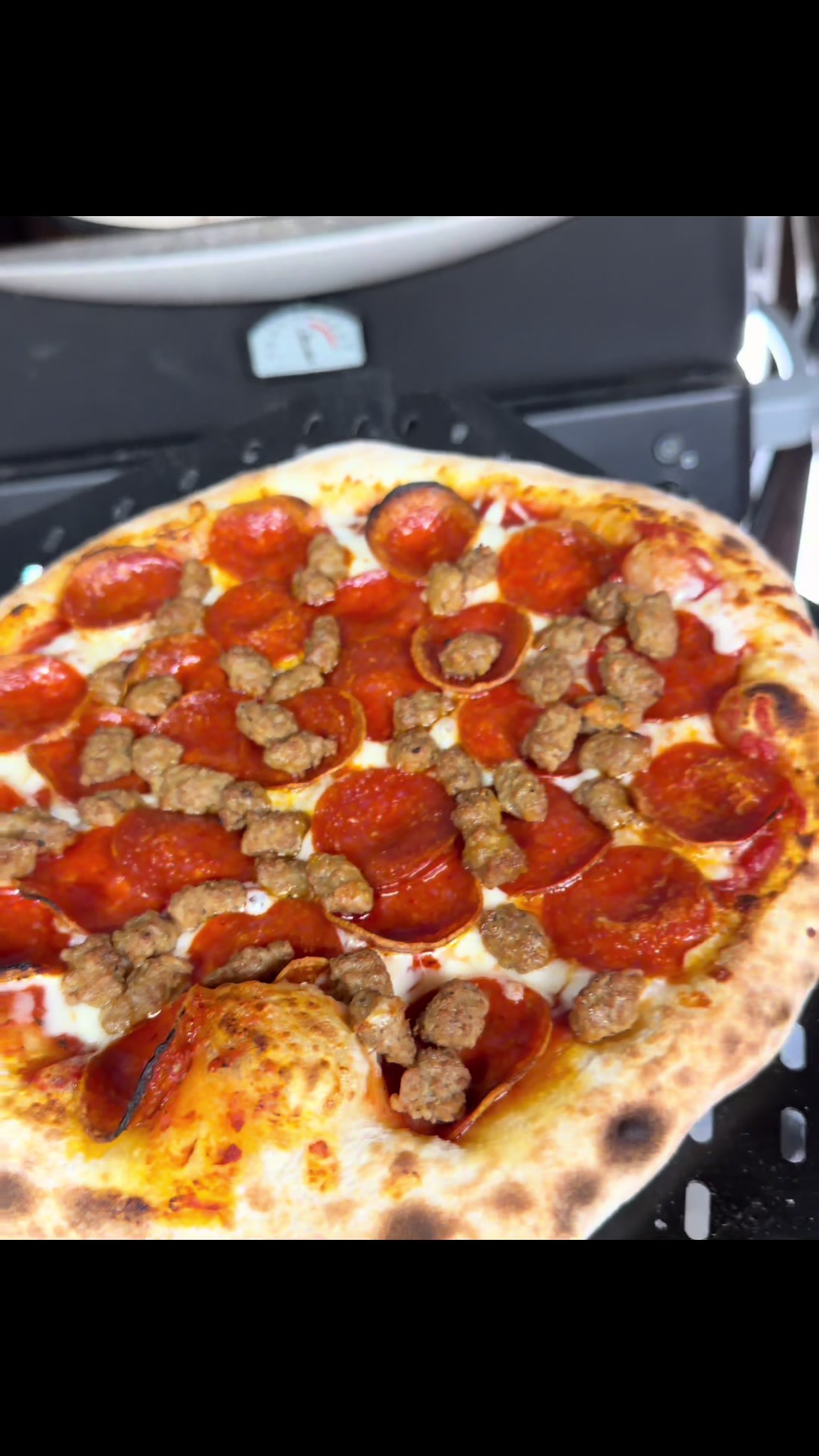 @MrMartinez_Pizza