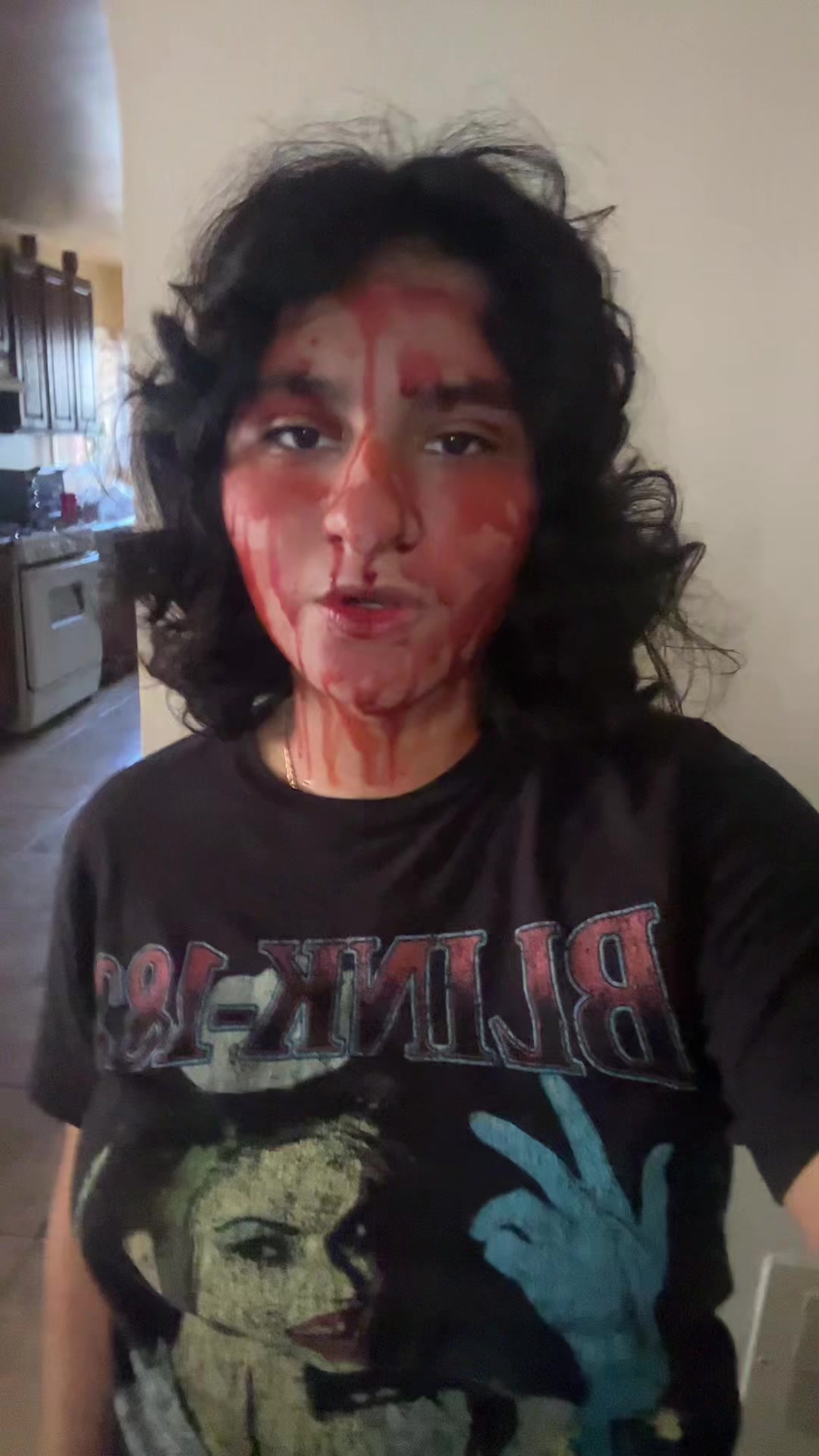 @🧛🏼♀️🧛🏼♀️🧛🏼♀️