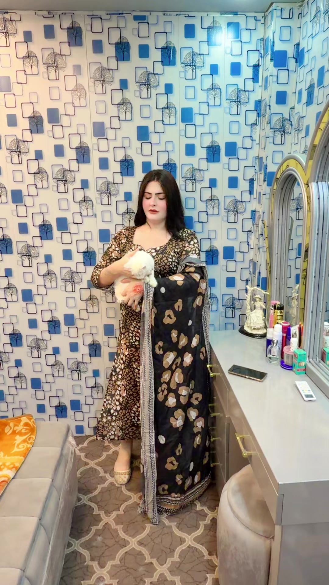 @Riya Khan34