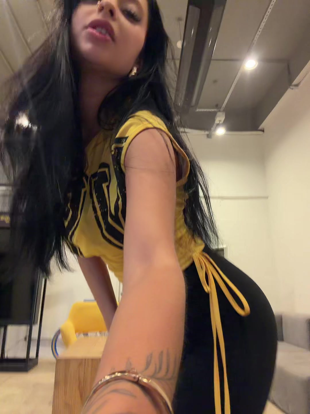 @Juli&ecirc; Mendes