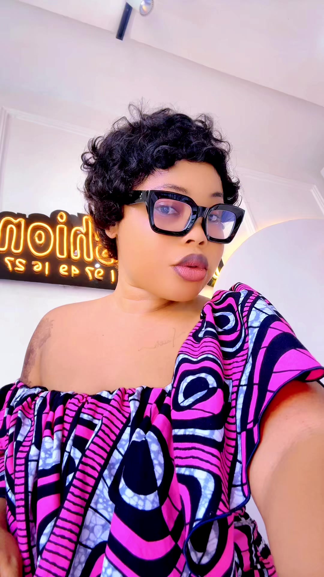 @Tina Fashion💧