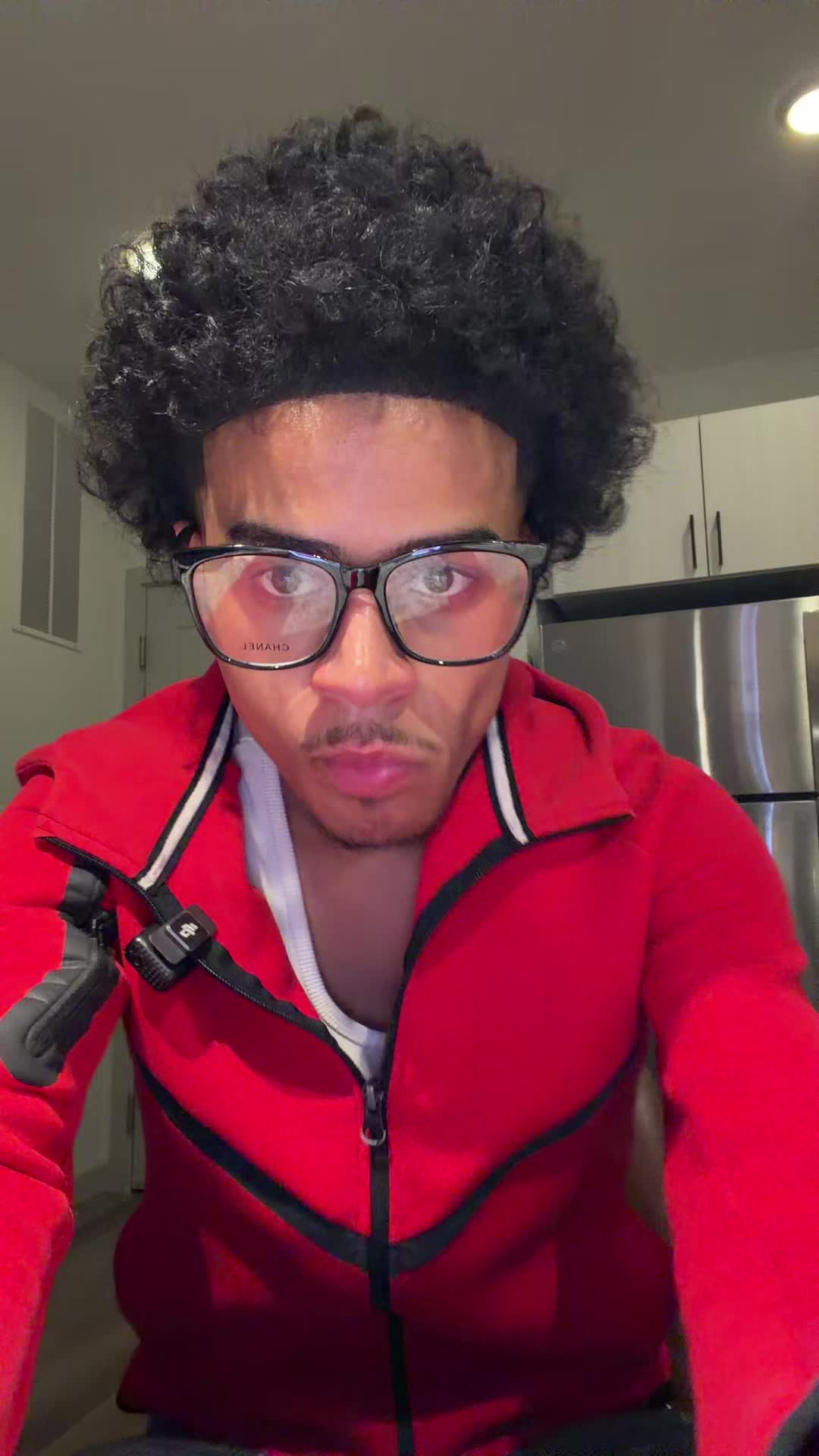 @Loyal curlyhead⛷️