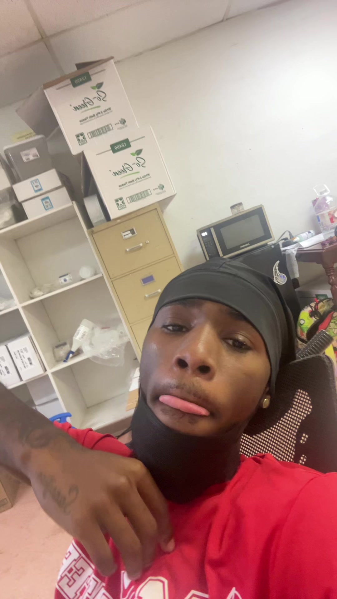 @zy