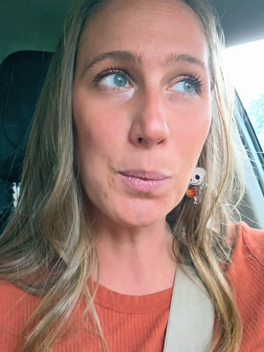 @momwifequeen22
