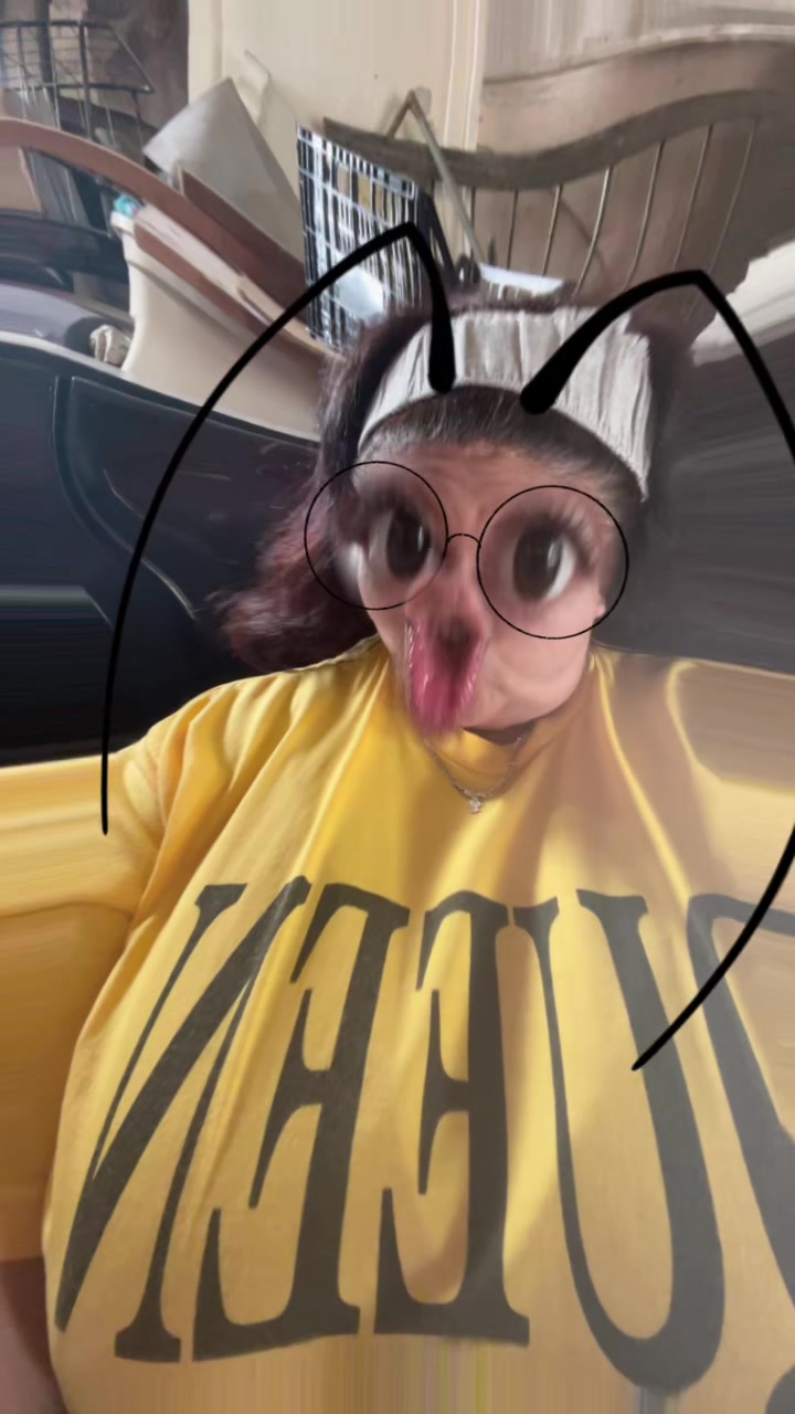 @LIZETH 🕷️