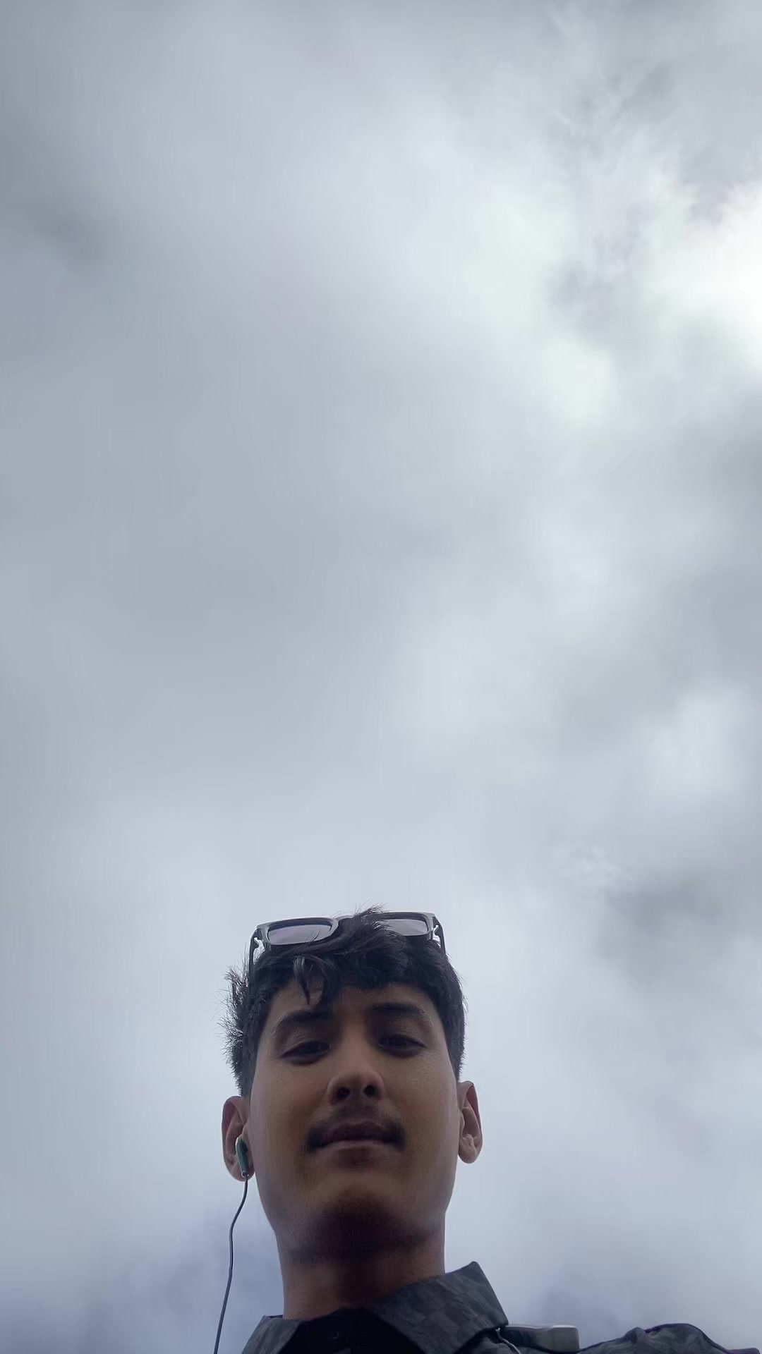 @रुम्बा❣️मुकु❣️🐇🐇