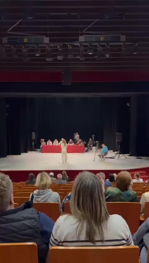 @𝐕𝐌