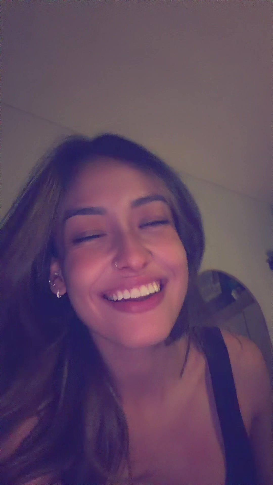 @_isabelademello