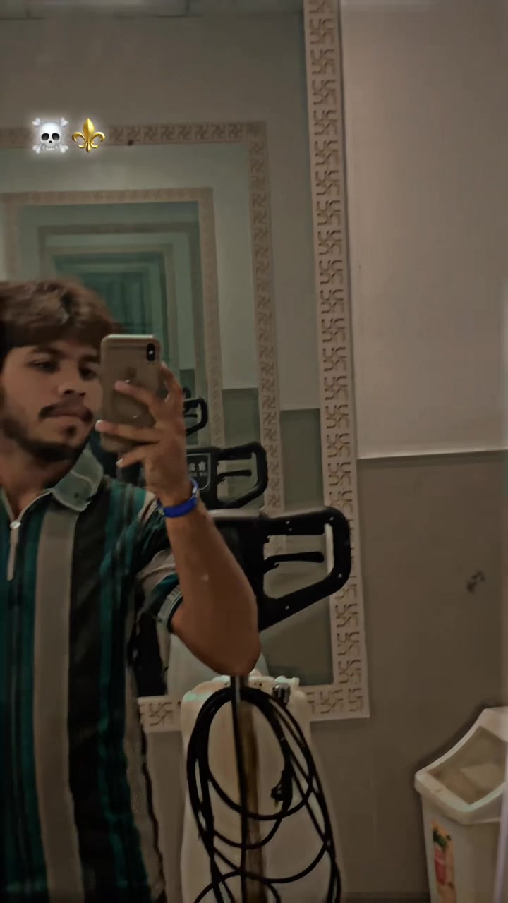 @بادشاہ🥀🍂