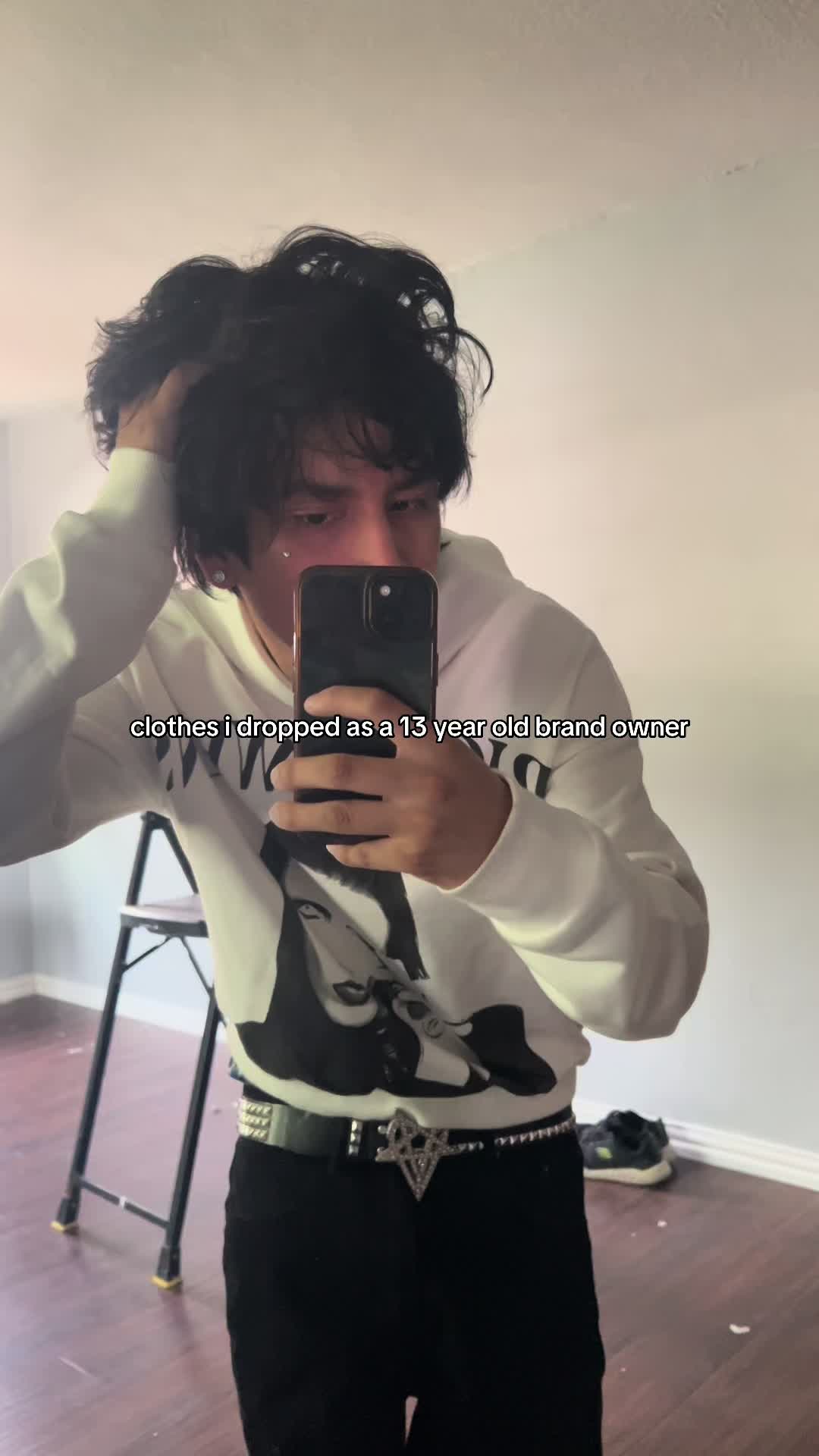@⃟
