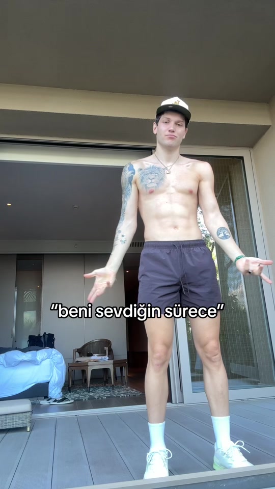 @Uyav