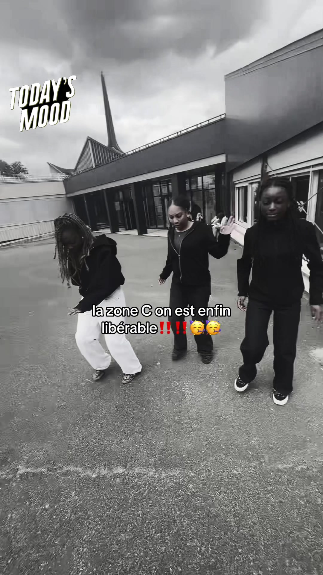 @._3sis