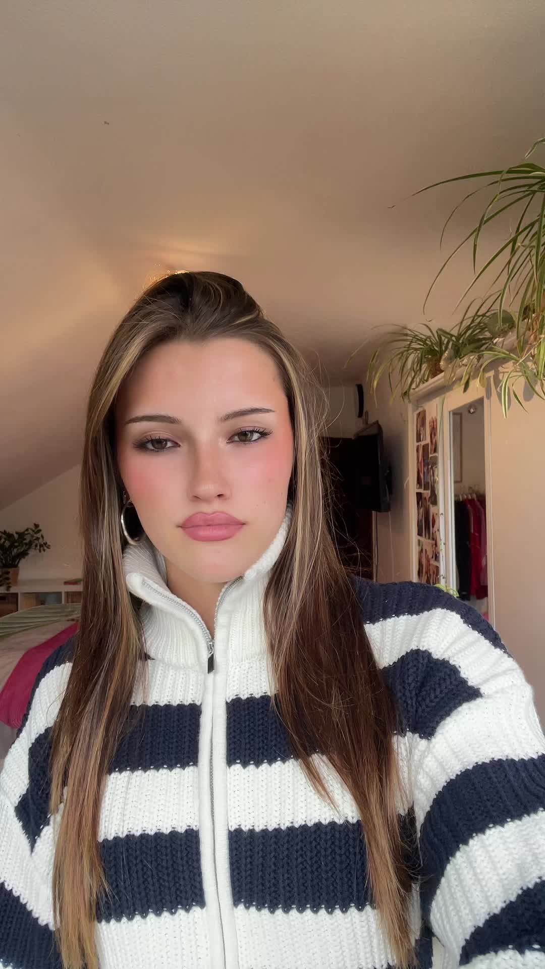 @mariella