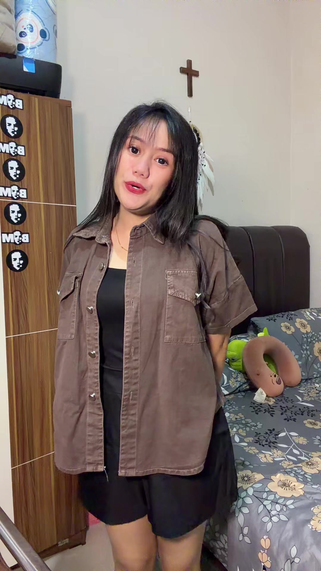@𝐀𝐩𝐫𝐢 𝐒𝐢𝐡𝐨𝐦𝐛𝐢𝐧𝐠