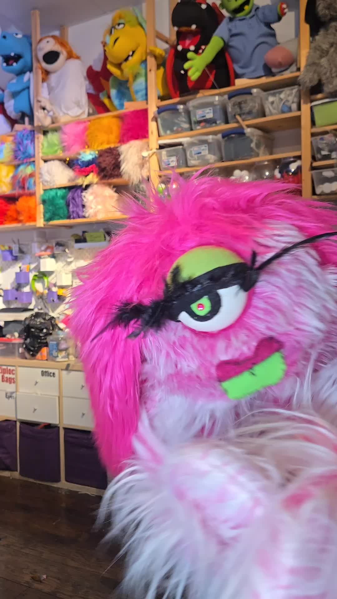 @lvpuppets