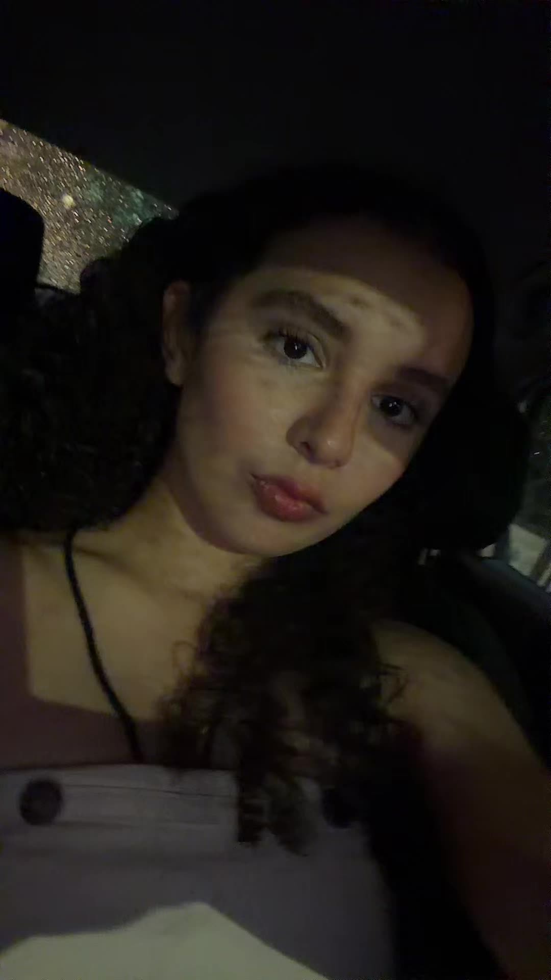 @carolinegarzaaa