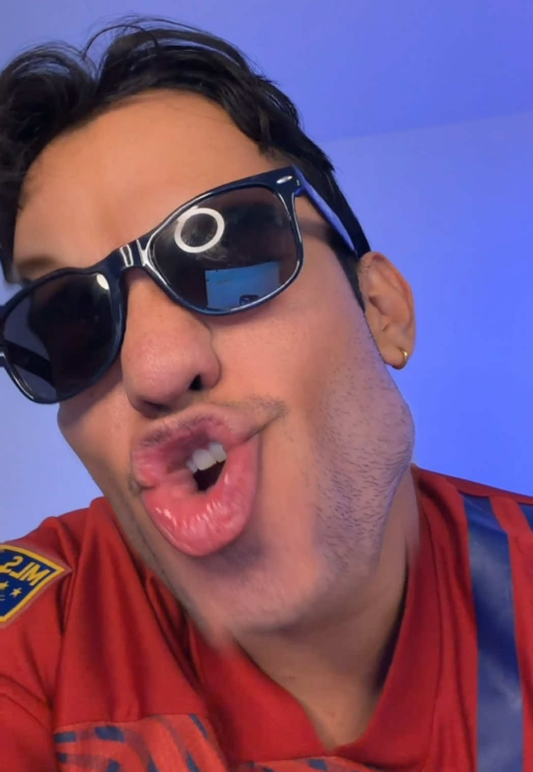 @Futbros