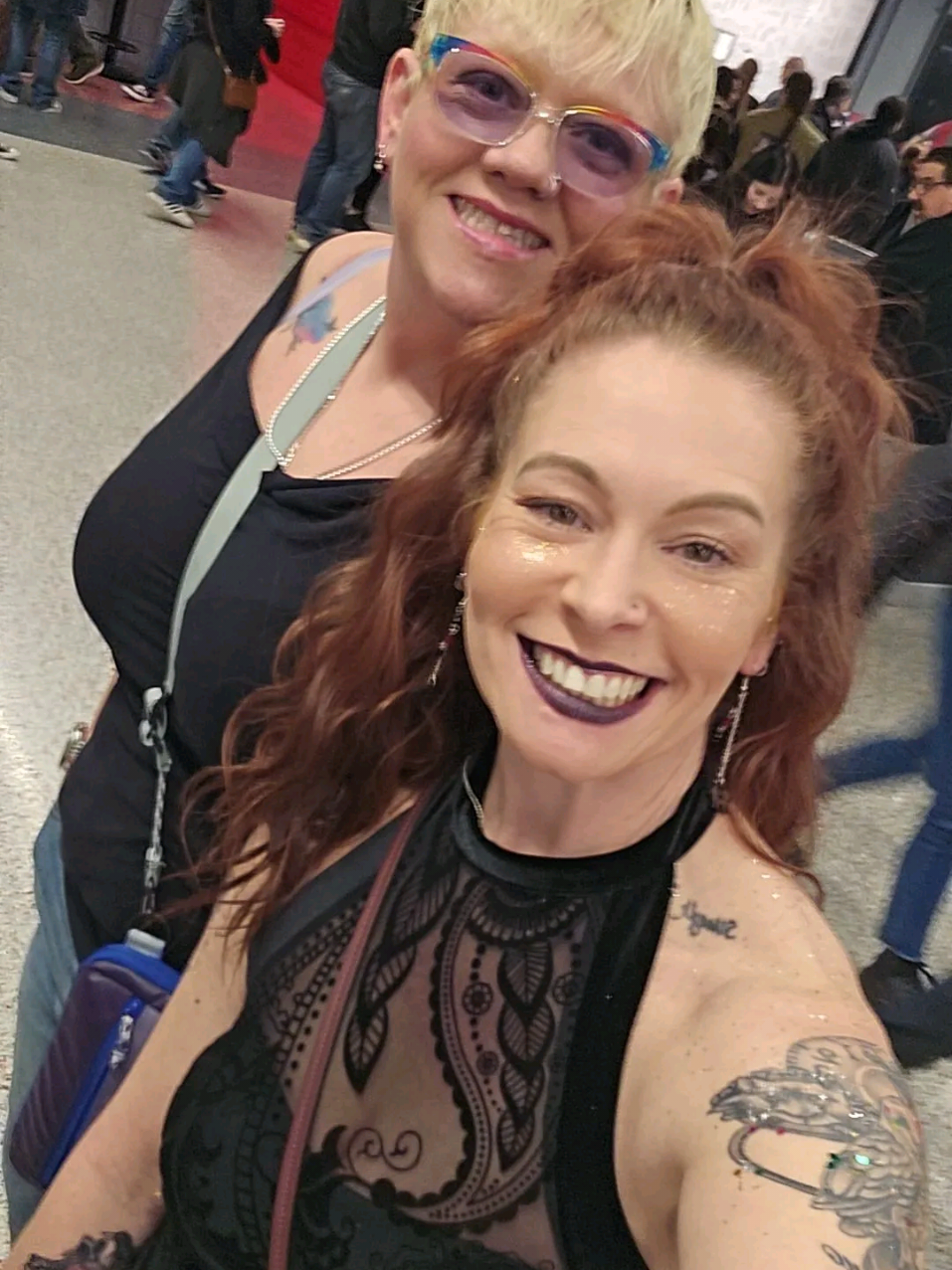 @Kat🤘🤘😻🎶🎼💿