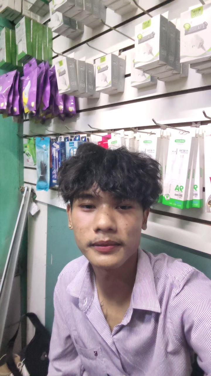 @Swan htet (杨大卫)