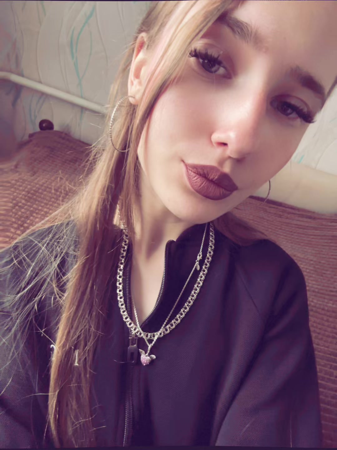 @кто-то 🫦