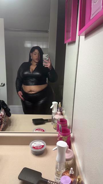 @NaanaBigFine🐝🍯