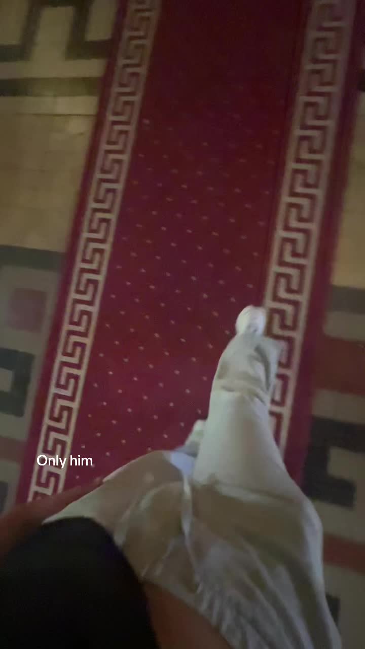 @Laripariiii