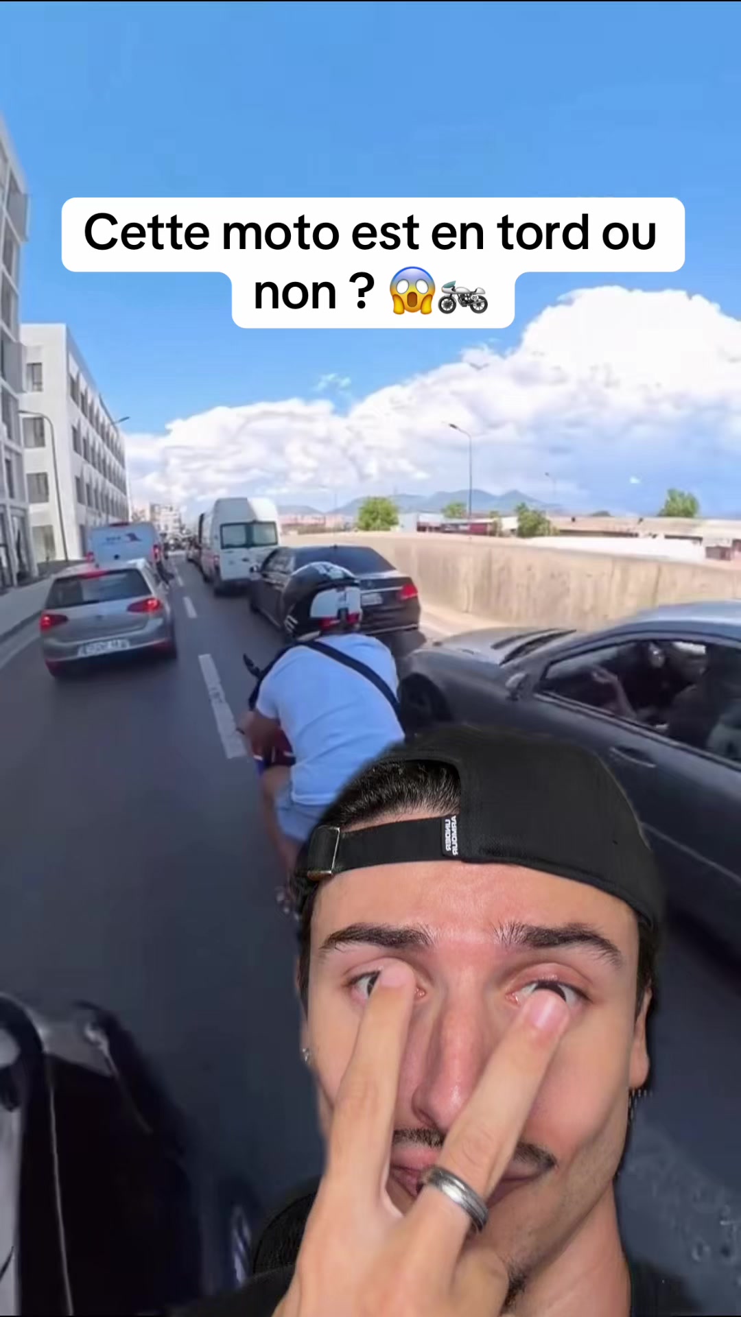 @AKIRO