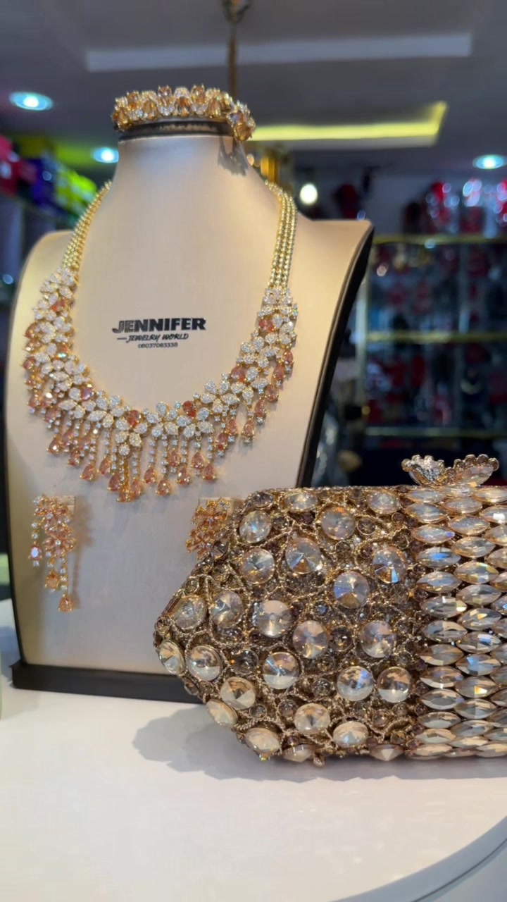 @Jennifer jewelry world