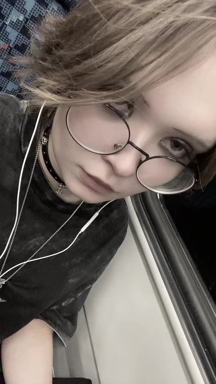 @✠𝕰𝖕𝖚𝖎𝖘𝖊𝖒𝖊𝖓𝖙✠