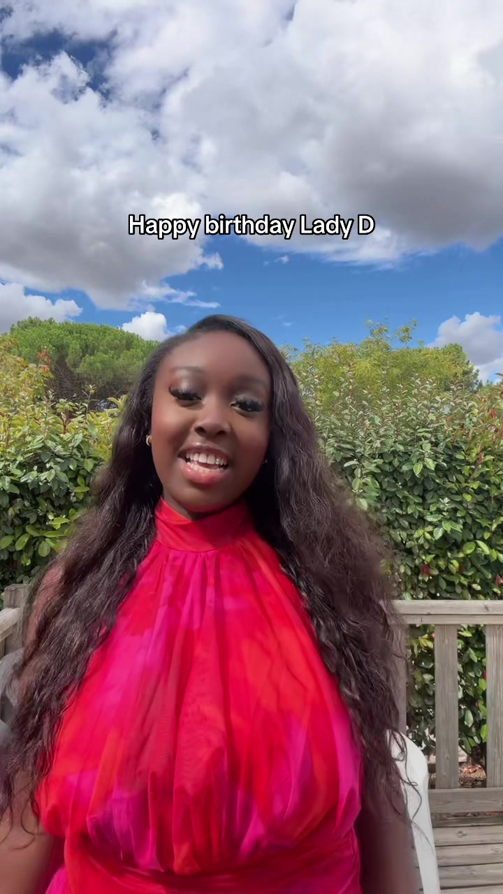 @LADY D🍓