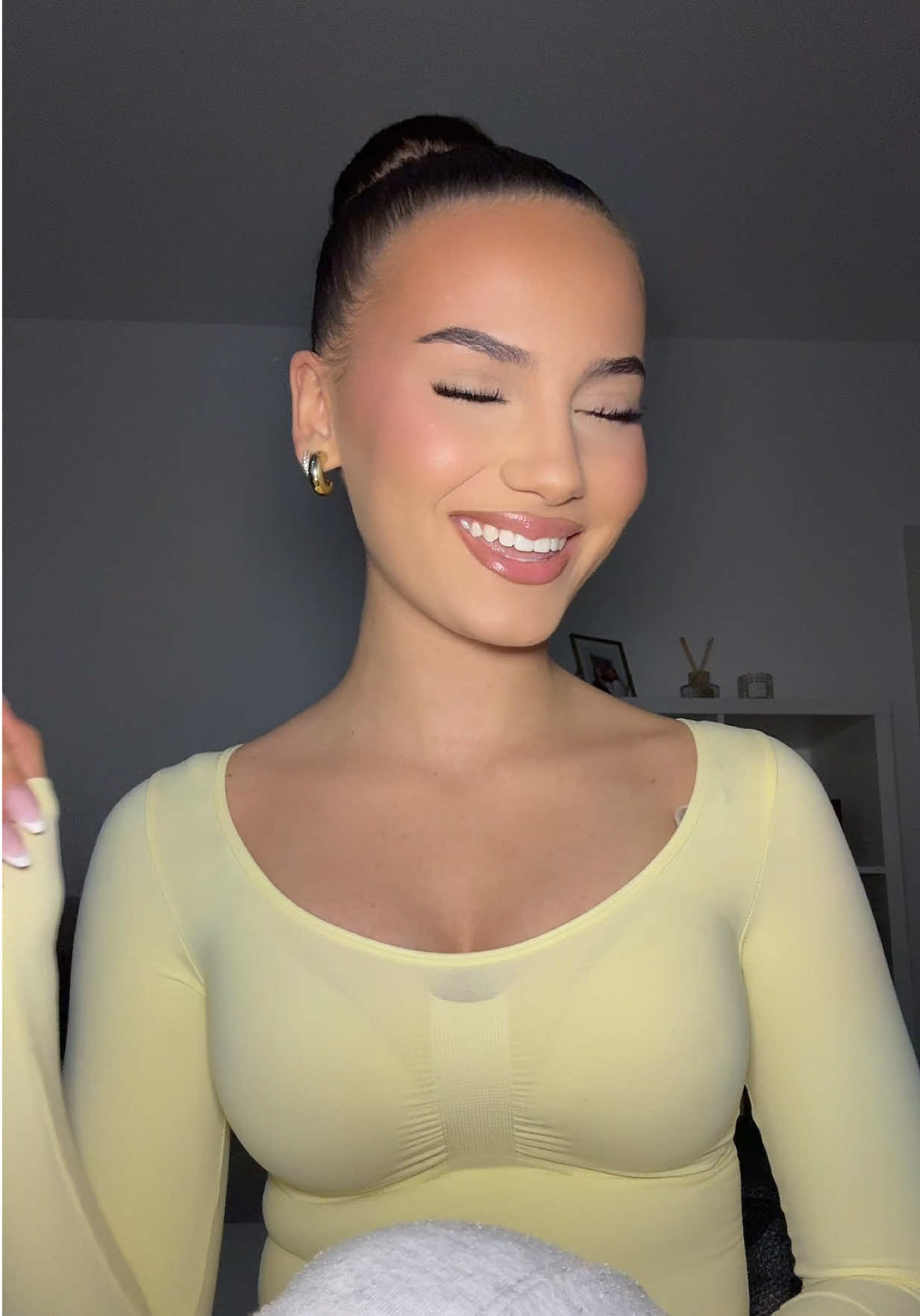 @𝖠𝗇𝗂𝗌𝖺