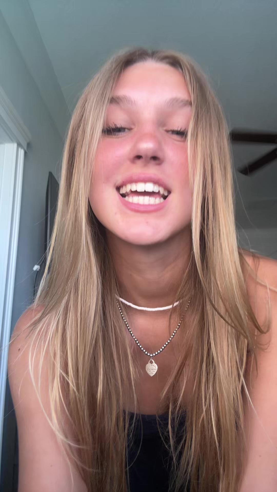 @Ella