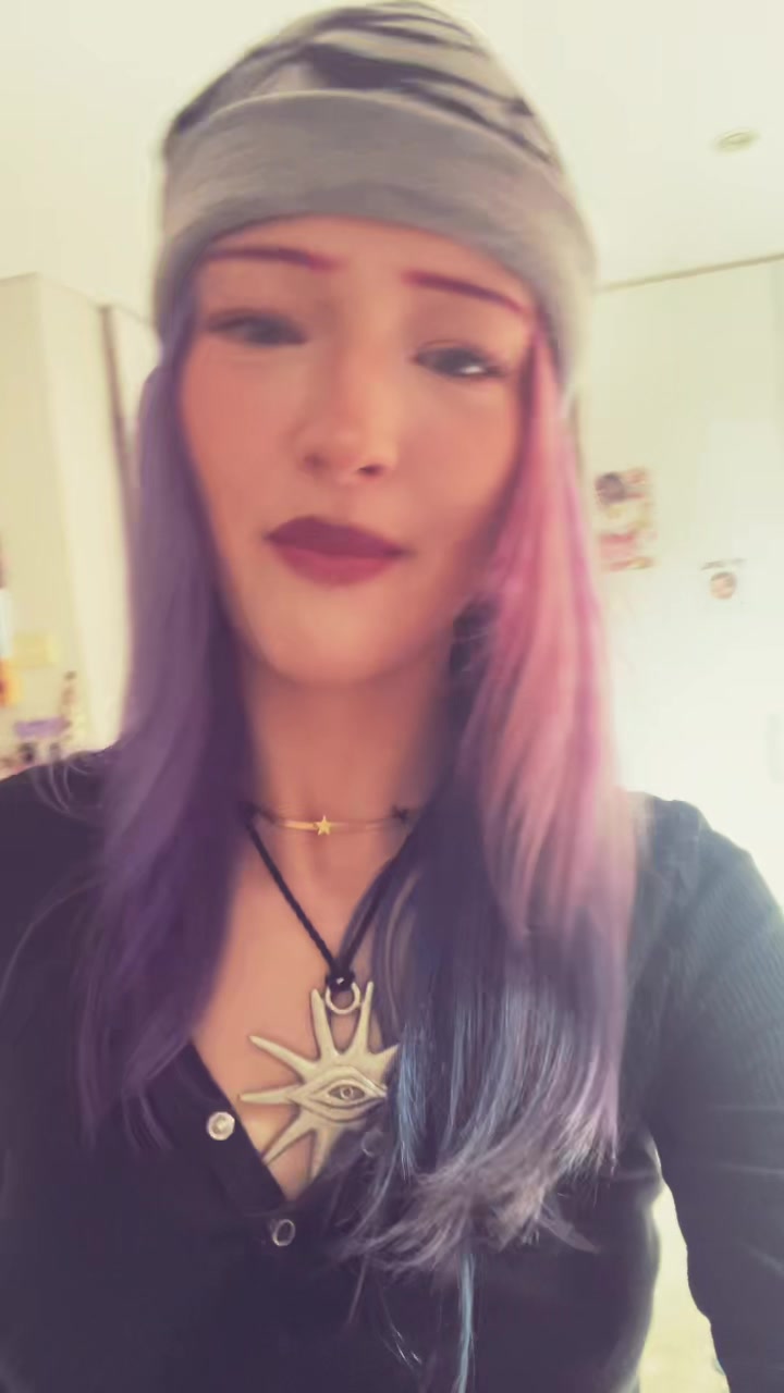 @f3rniegrowlz