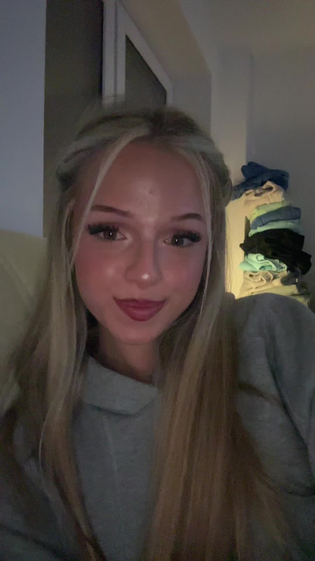 @𝐙𝐨𝐞𝐲