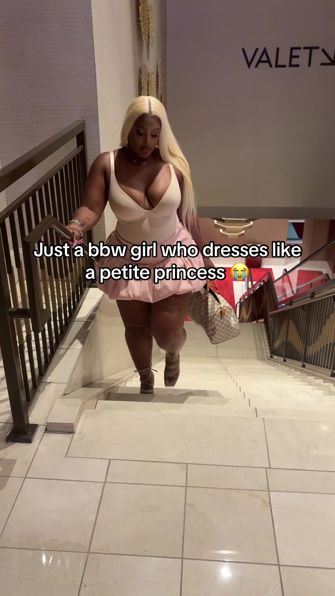 @Cookie - Content Creator