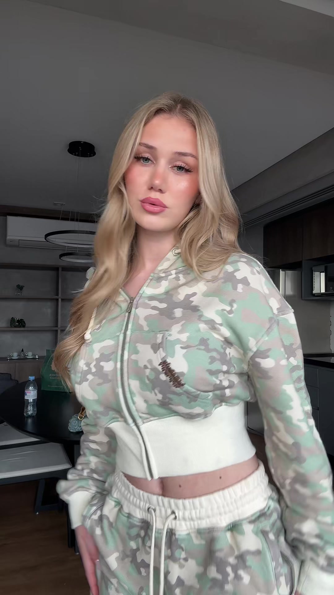@Gina-Maria