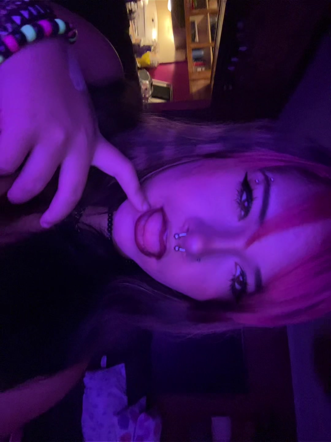 @El