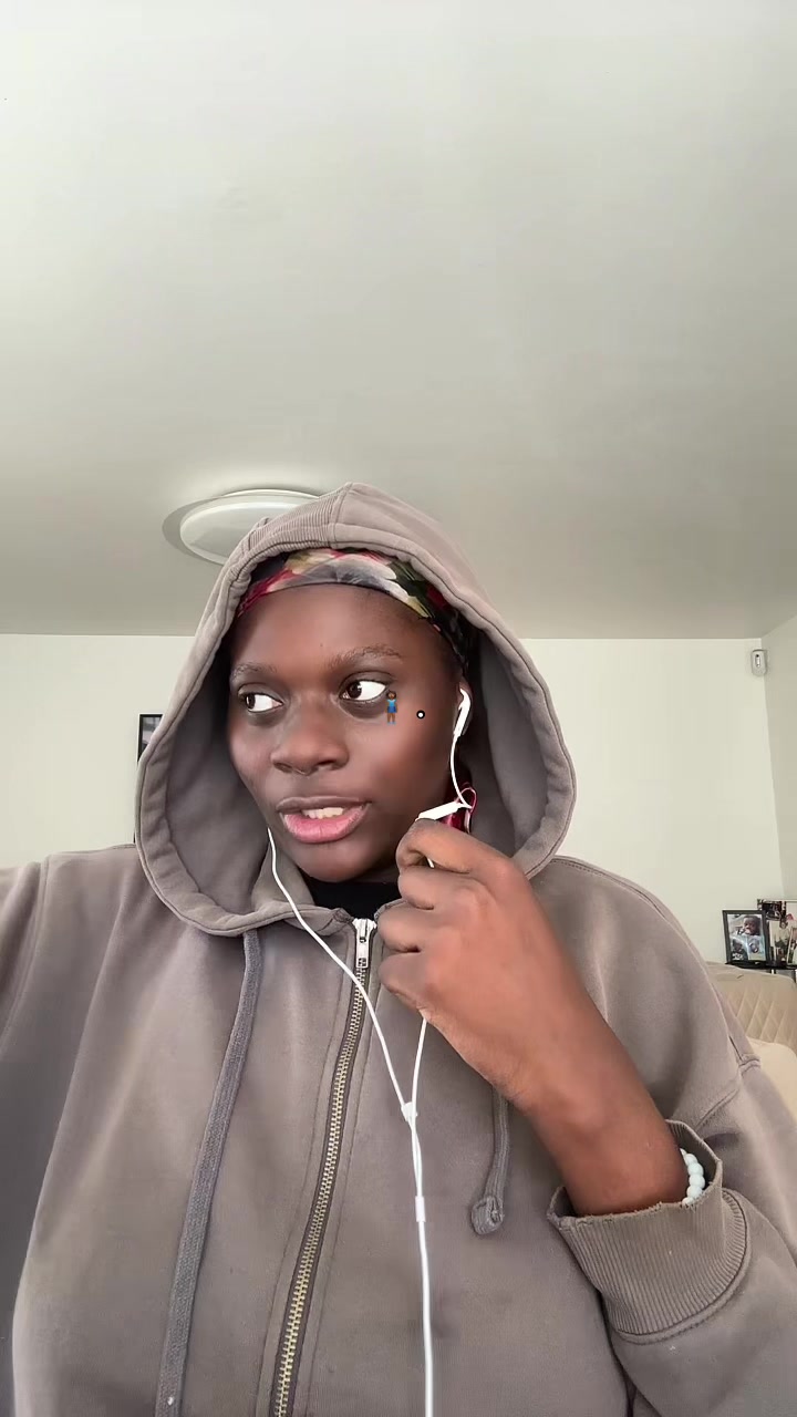 @𝐁𝐈𝐒𝐂𝐔𝐈𝐓𝟐𝐌𝐄𝐑🧜🏾&zwj;♀️