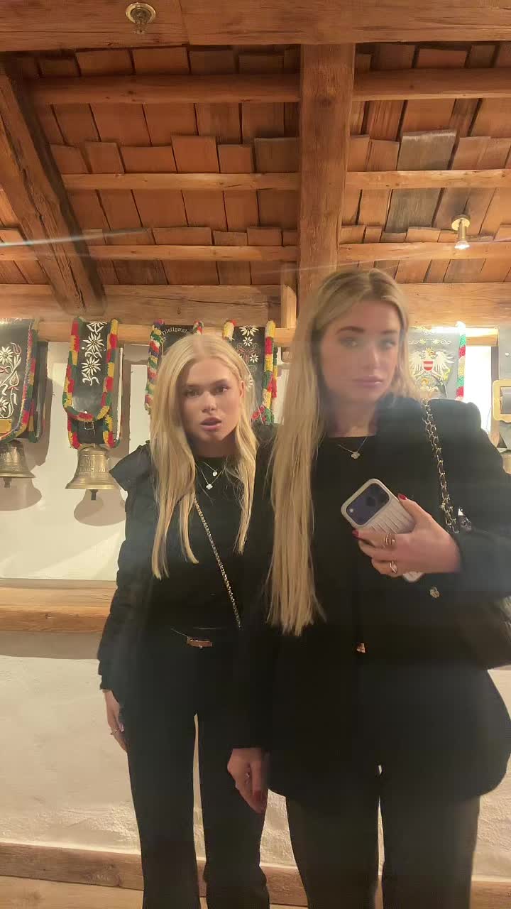 @Charlottee