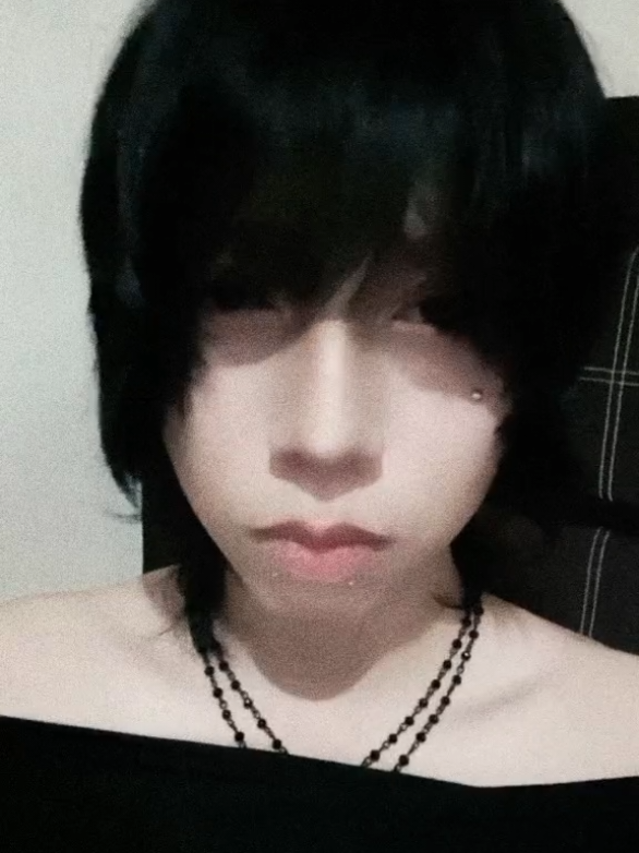 @愛  𝕯𝔢𝔪𝔦𝔞𝔫