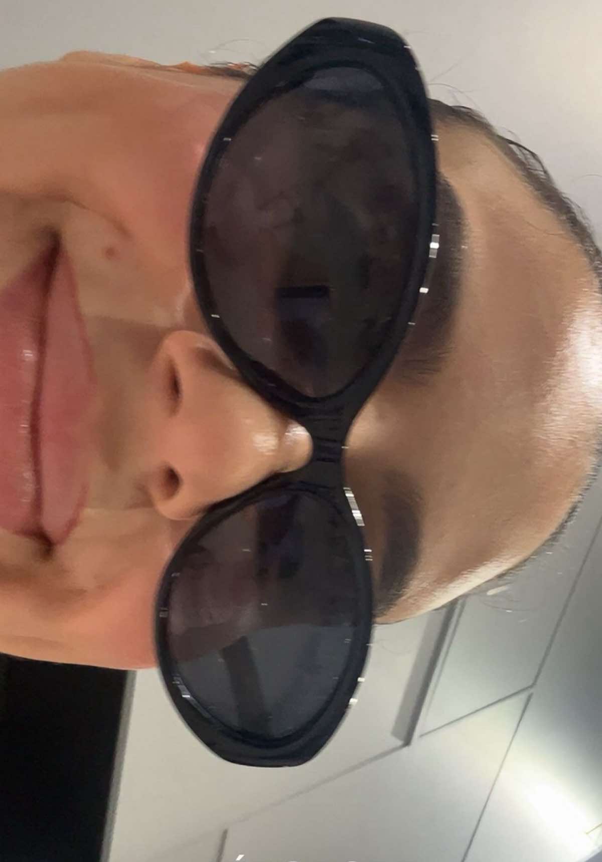 @Apvtheiv