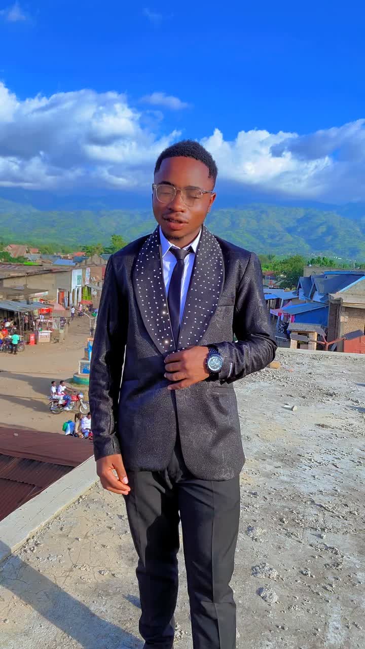 @August Kambale