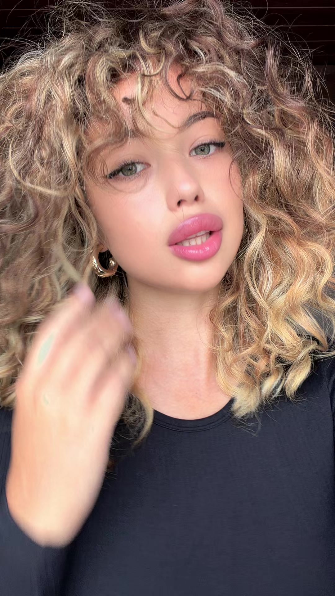 @Алона